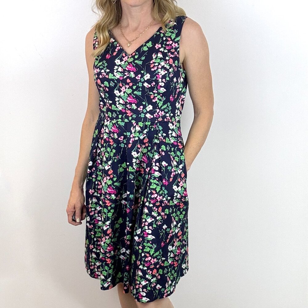 Nine West fit & flare double V‎ neck sleeveless floral dress w-pockets size 6
